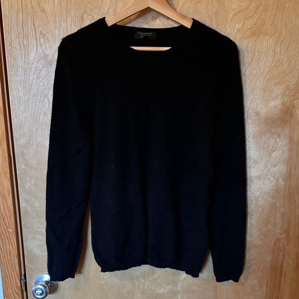 Women's Black Crewneck Cashmere Sweater